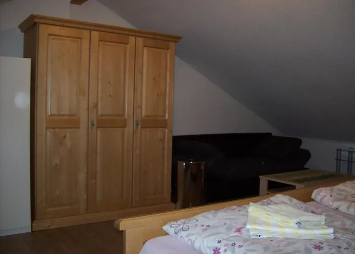 Mit Balkon Und Schoener Fernsicht By Interhome